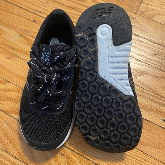 New Balance Kids Black Sneakers - Picture 3 of 4